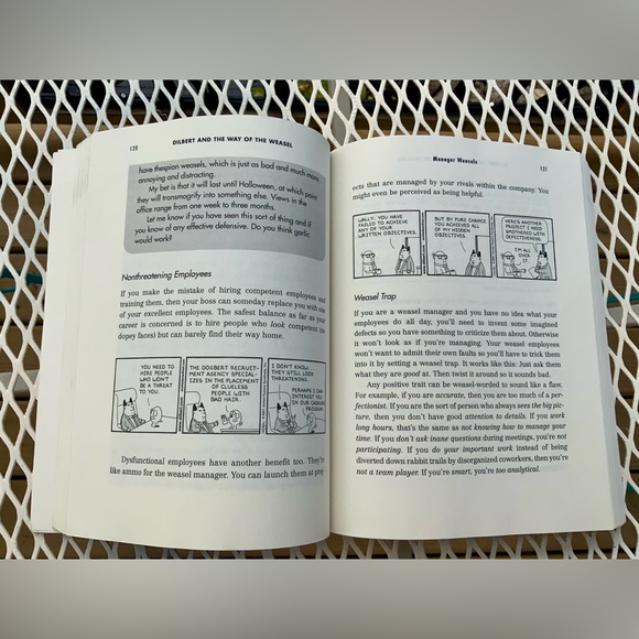 DILBERT & DOGBERT FIRST EDITION BOOKS - Picture 7 of 15